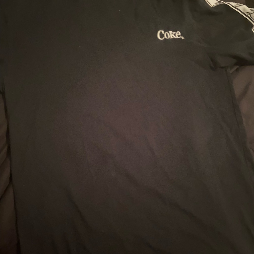 This a Official Coca Cola Tee from H&M